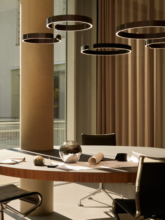 Stories_CEO-Office Mito cosmo move